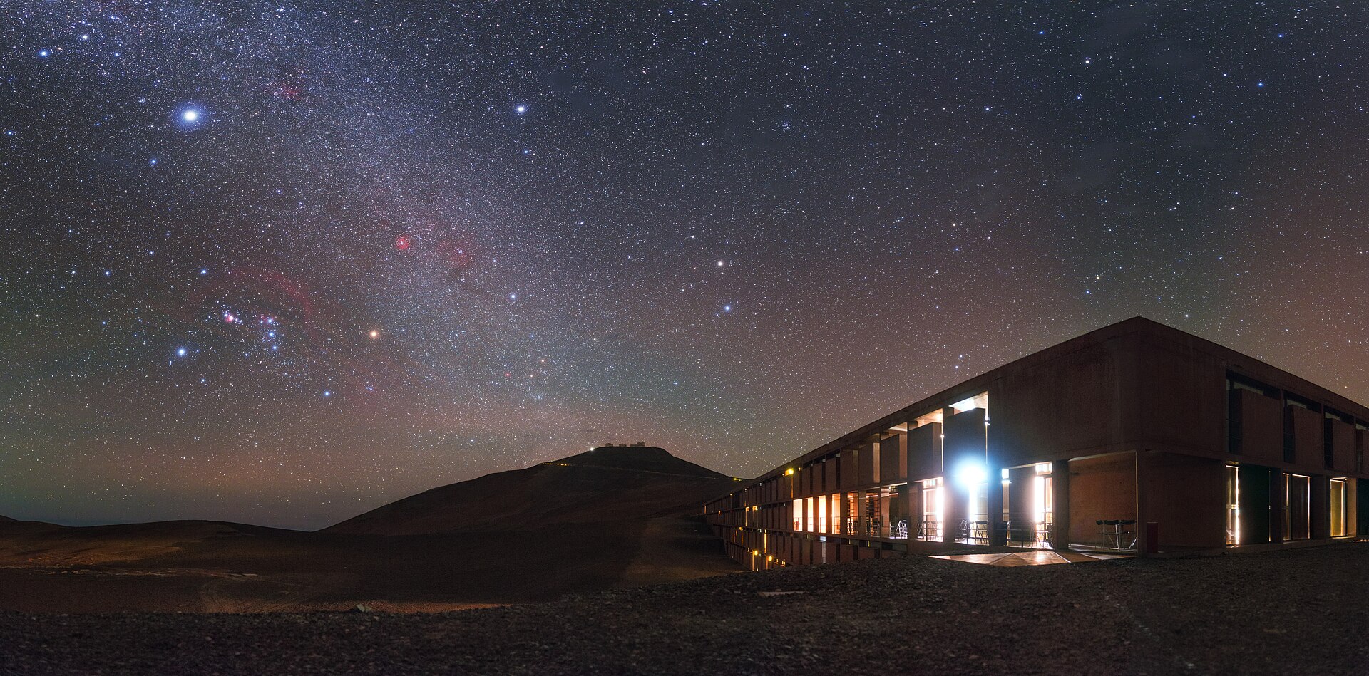 Milky Way over ESO Paranal with artificial lights visible in the foreground