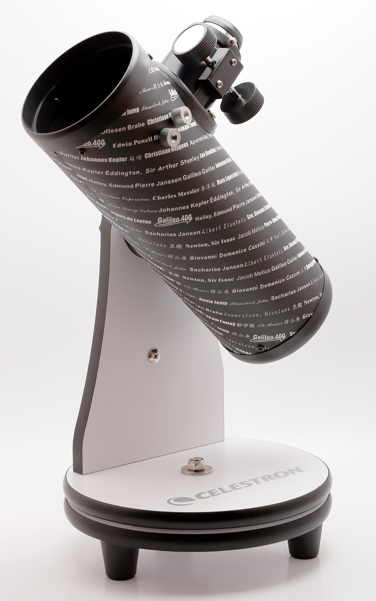 Small tabletop Dobsonian telescope used as an example of a beginner telescope category